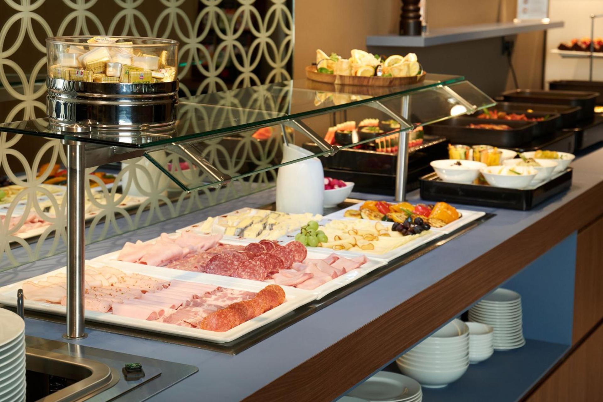 Hotel Le Parc Wiener Neustadt Ngoại thất bức ảnh