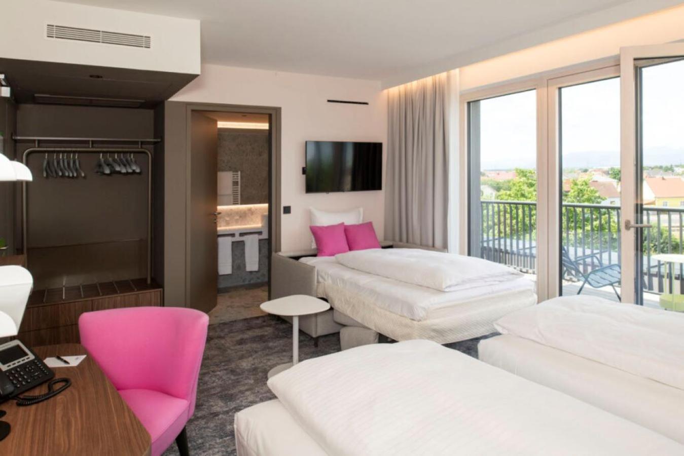 Hotel Le Parc Wiener Neustadt Ngoại thất bức ảnh